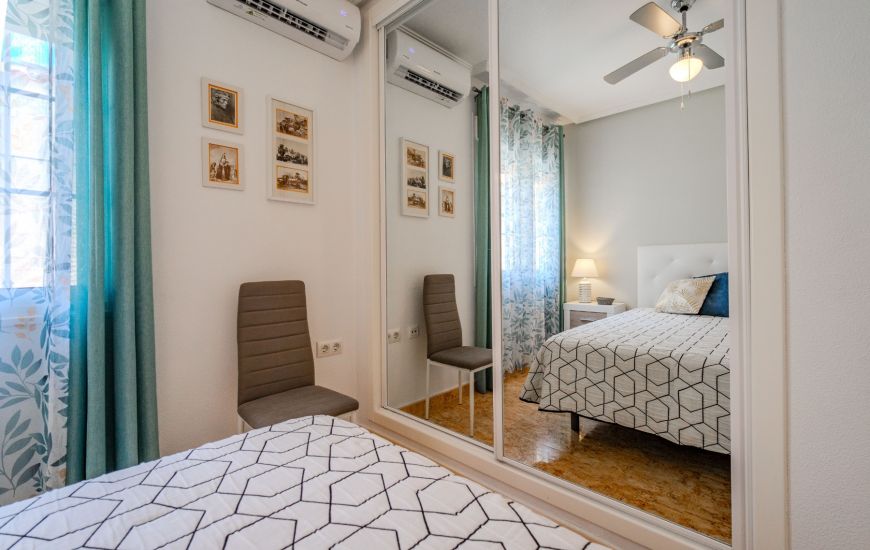 Sale - Villa - El Raso