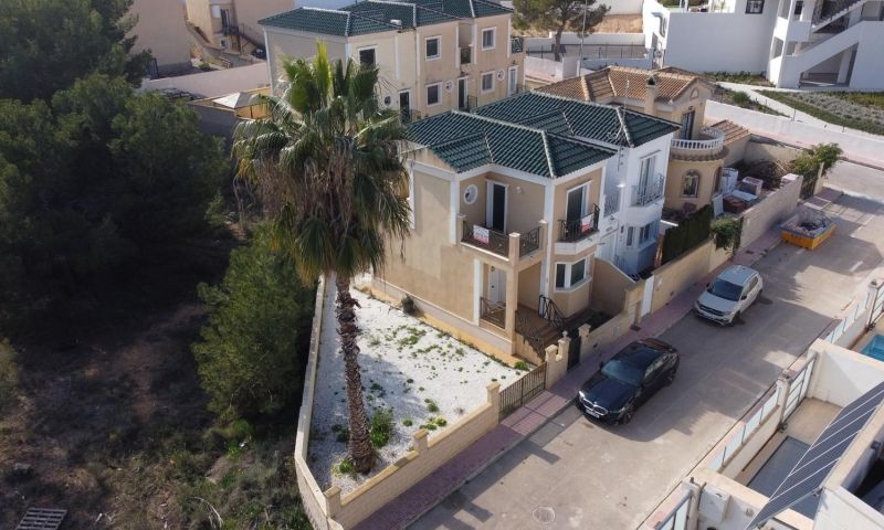 Venta - Villa - Orihuela