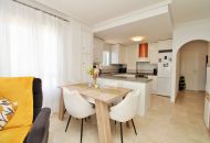 Sale - Apartament - Villamartin