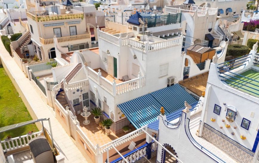 Sale - Adosado - Torrevieja