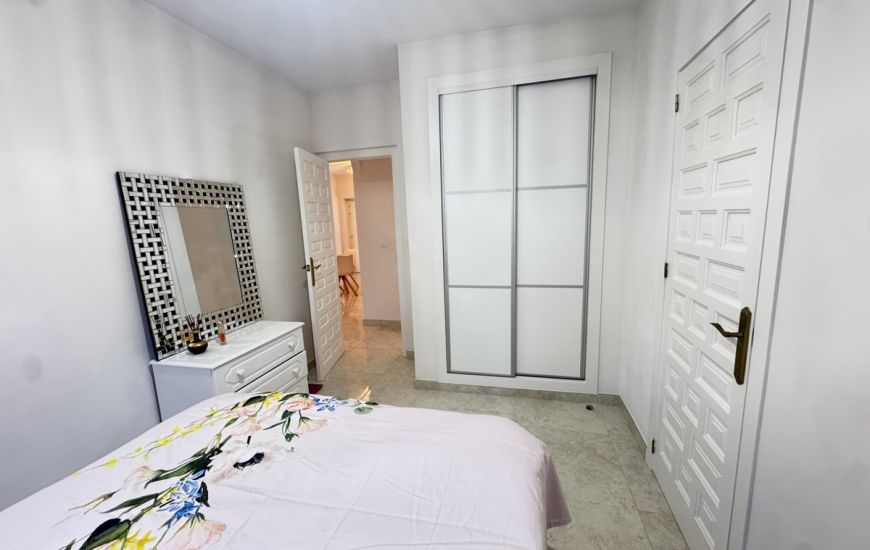 Sale - Villa - Villamartin