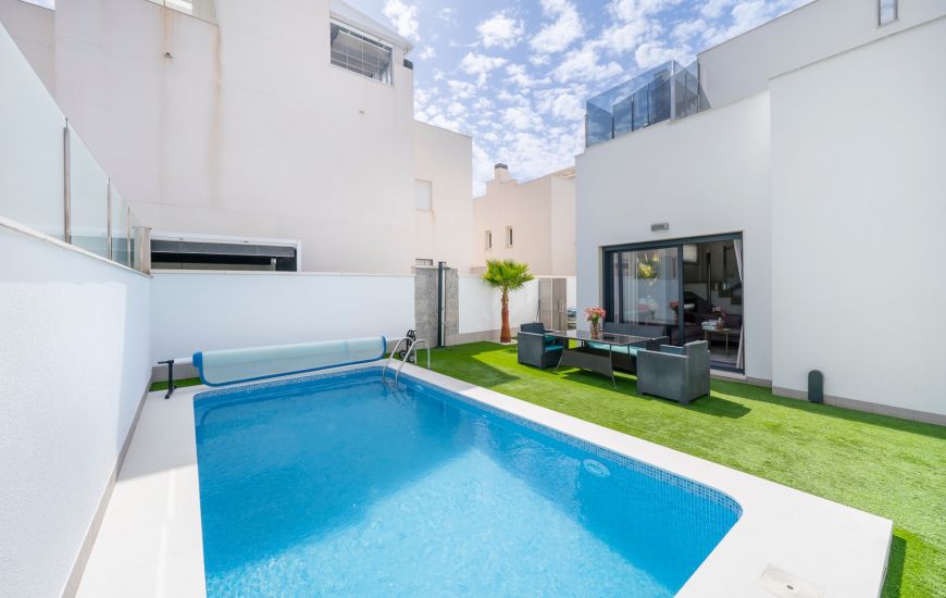 Venta - Villa - Torrevieja