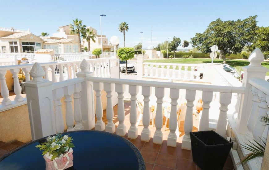 Sale - Link-Detached Villa - Torrevieja
