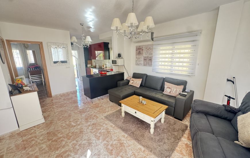 Sale - Villa - Villamartin
