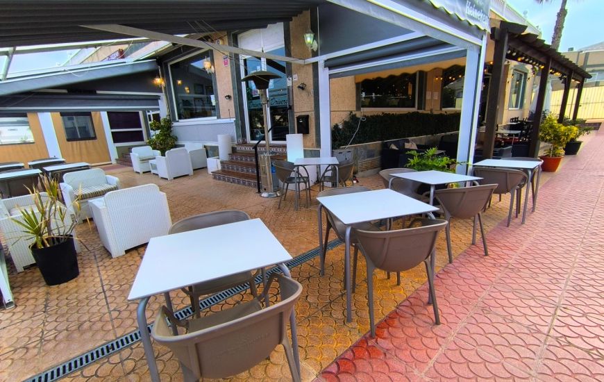 Sale - Commercieel - Villamartin