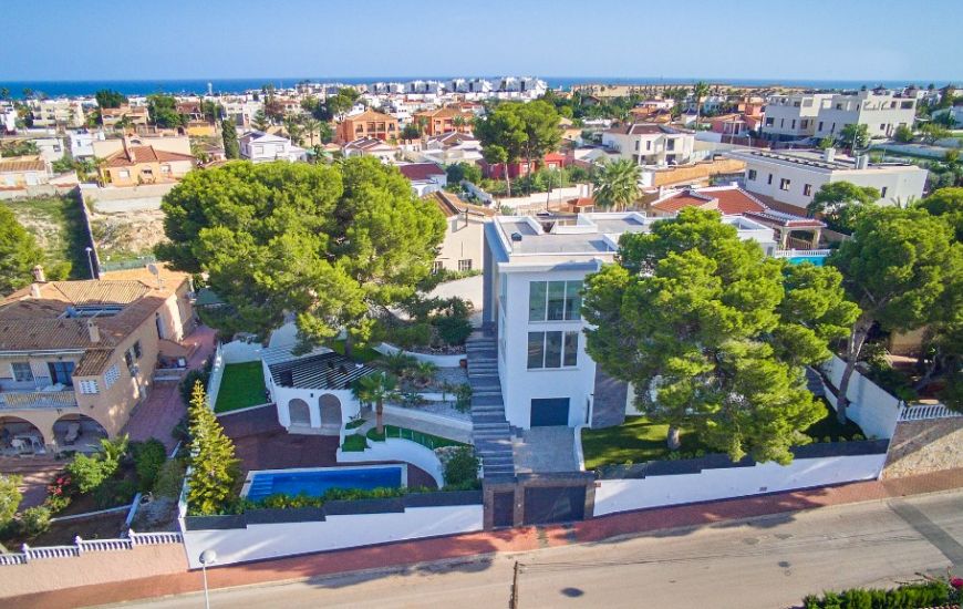 Sale - Villa - Los Balcones