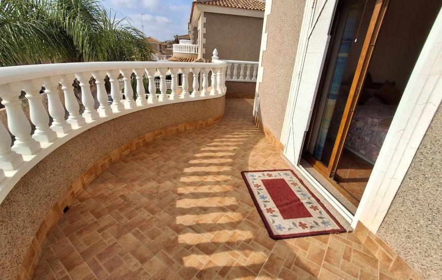 Sale - Villa - Los Balcones