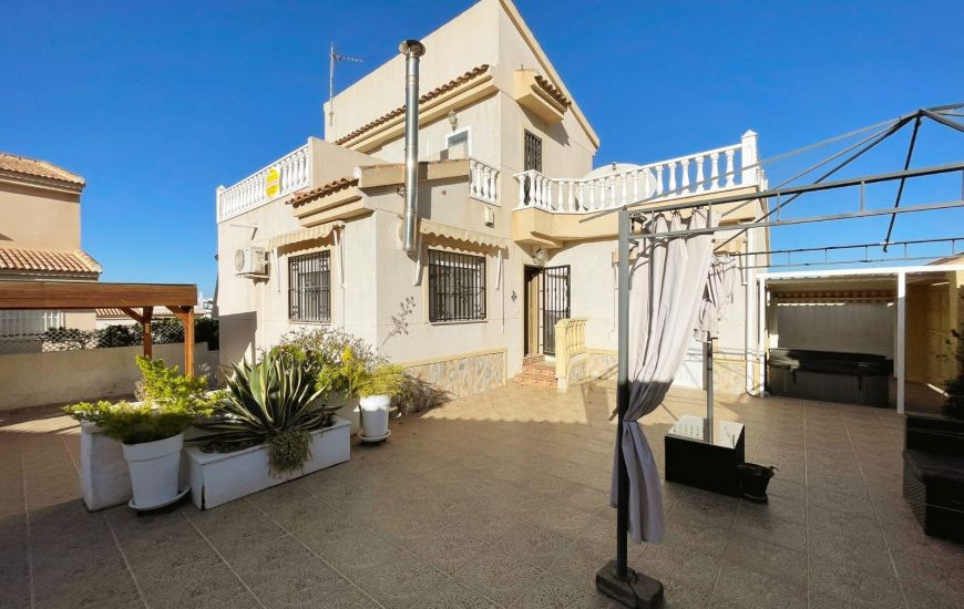 Sale - Villa - Ciudad Quesada