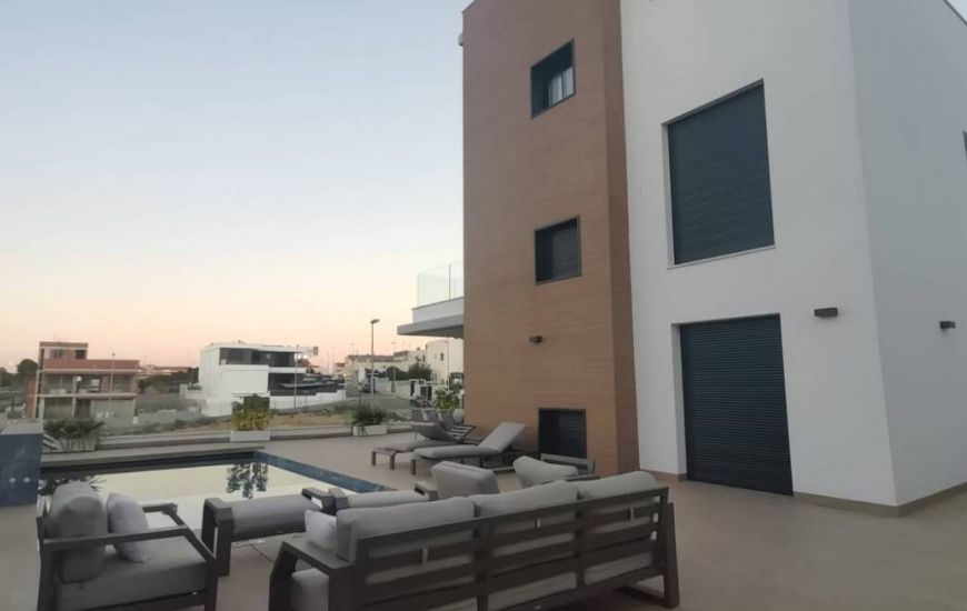 Nueva construcción  - Villa - Campoamor