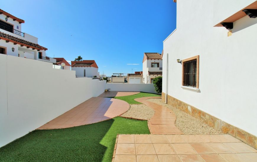 Venta - Villa - Villamartin