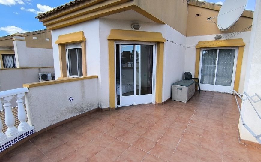 Sale - Villa - El Raso