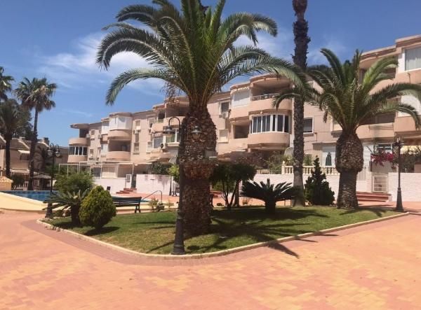 Sale - Villa - Mil Palmerales - Mil Palmeras