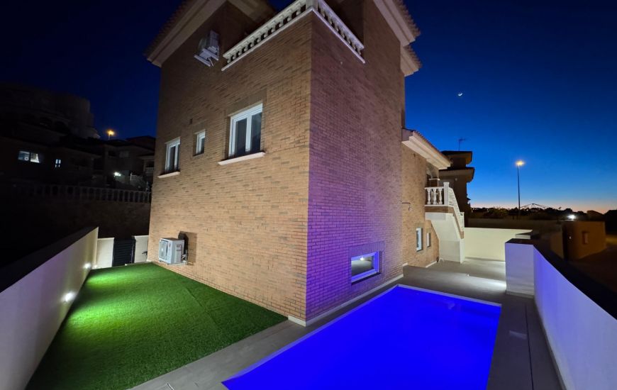 Sale - Villa - Ciudad Quesada