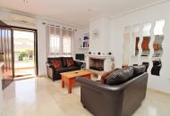 Sale - Rijtjeshuis - Villamartin