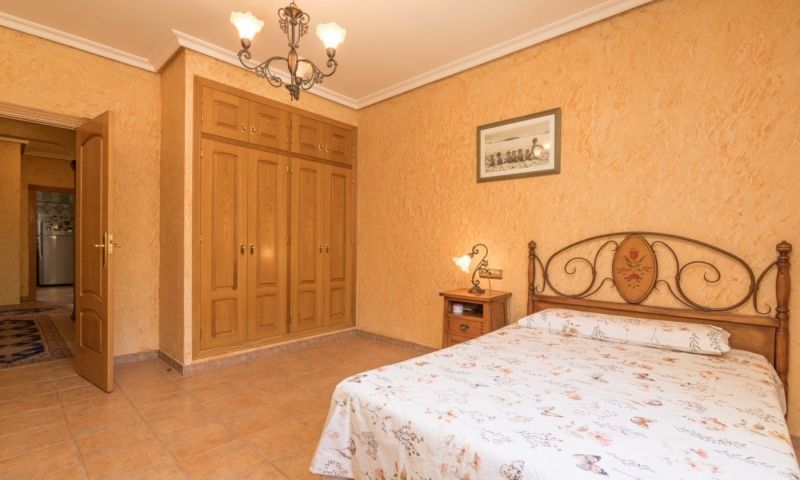 Venta - Villa - Crevillente