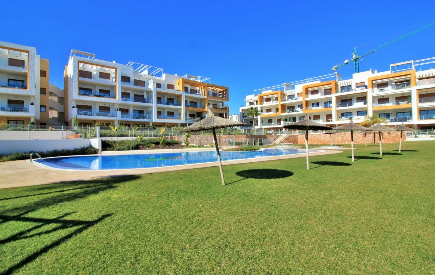 Sale - Apartments - Villamartin