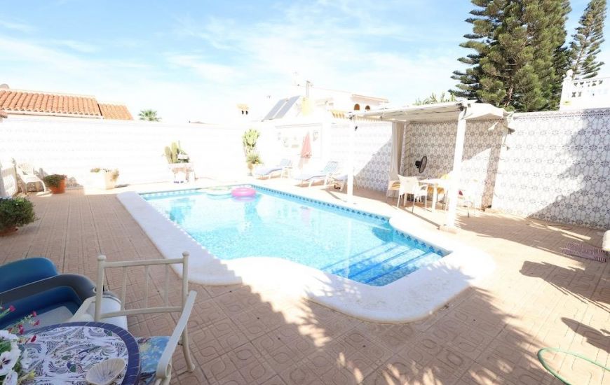Venta - Villa - Torrevieja