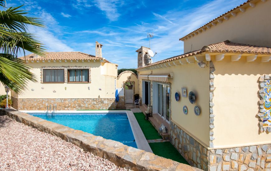 Sale - Villa - Algorfa