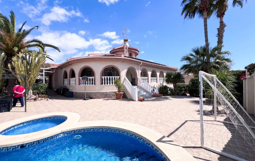 Sale - Villa - Ciudad Quesada
