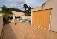 Sale - Villa - Torrevieja Centro