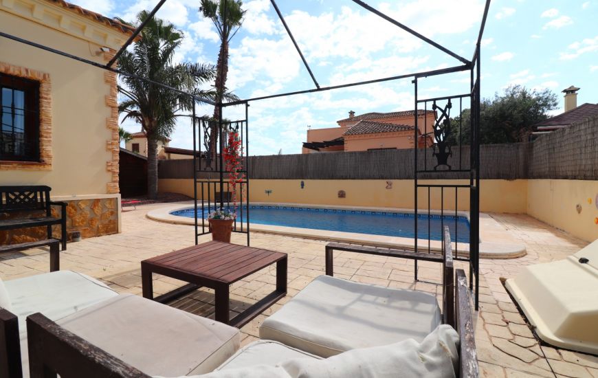Sale - Villa - Formentera del Segura