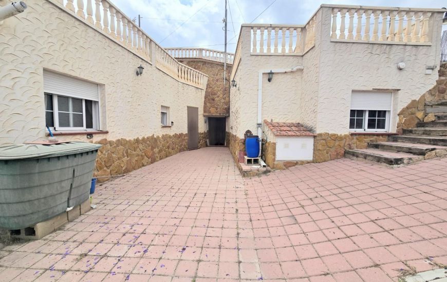 Venta - Adosado - Alguena