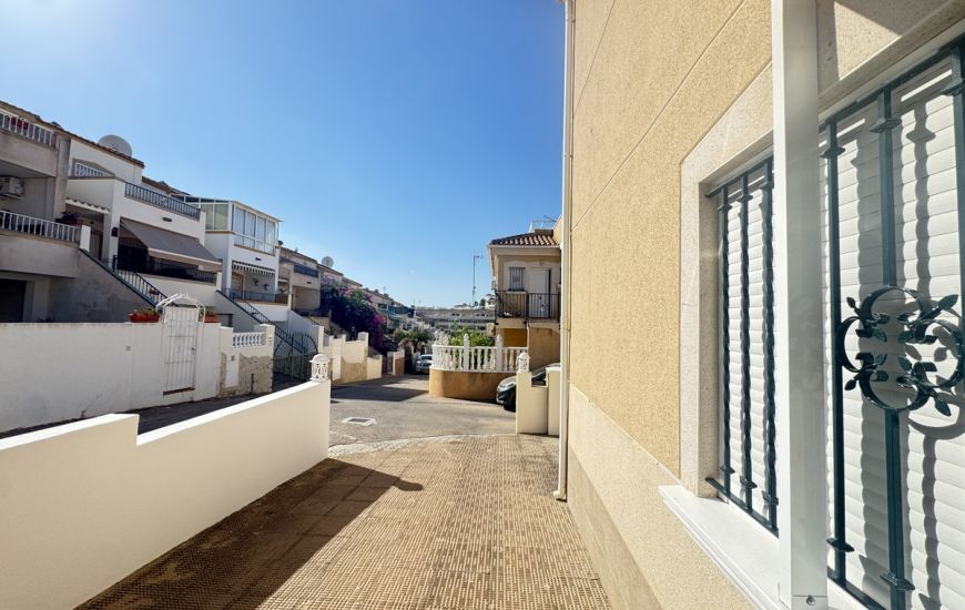 Venta - Villa - Villamartin Venta - Villa - Villamartin