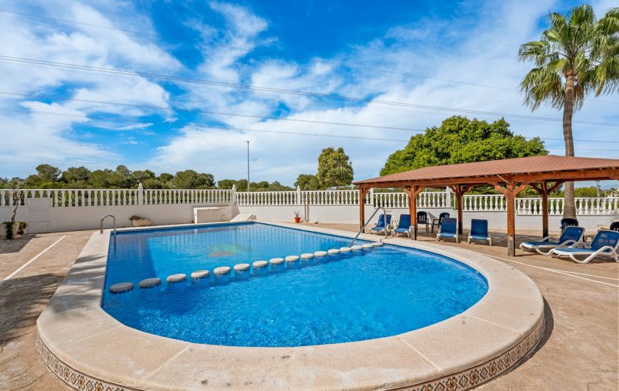 Sale - Villa - Algorfa