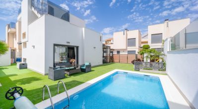 Villa - Sale - Torrevieja - Torrevieja