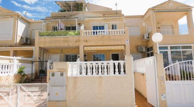 Link-Detached Villa - Sale - Torrevieja - Torrevieja