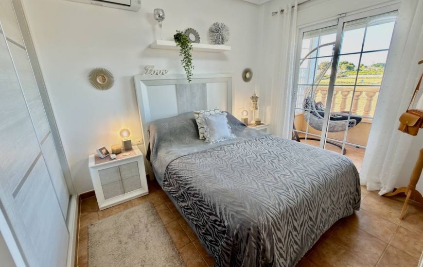 Sale - Villa - El Raso