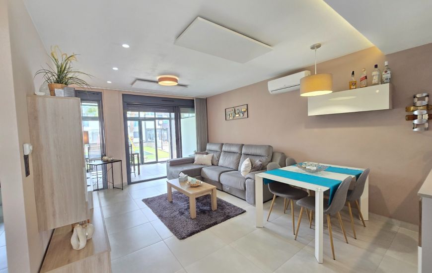 Sale - Apartment / Flat * - Orihuela Costa *