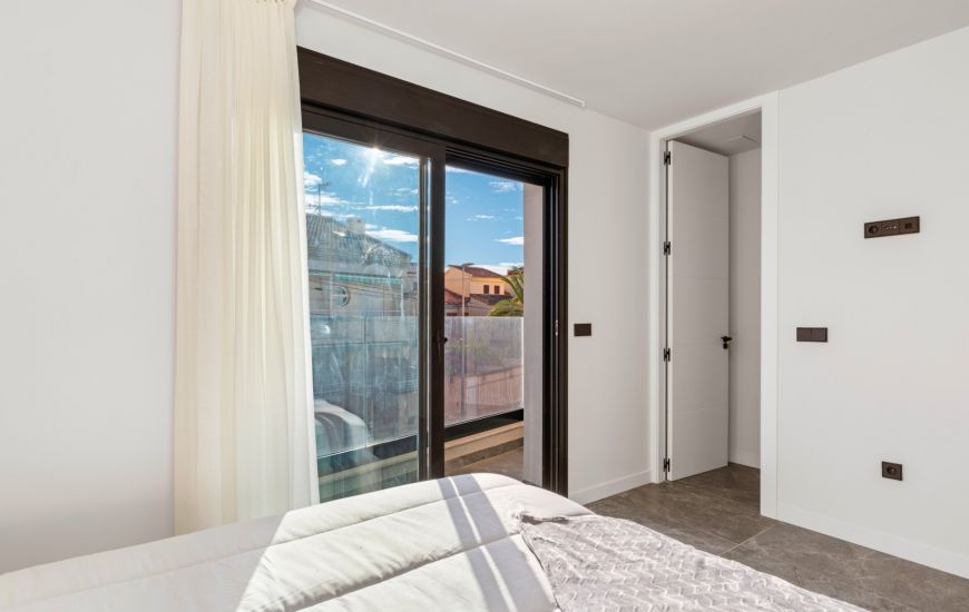 Sale - Half Vrijstaand Huis - Torre de La Horadada