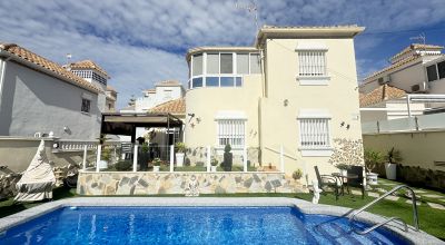 Villa - Sale - Villamartin - Villamartin