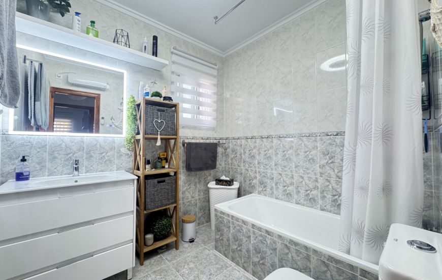 Venta - Villa - Villamartin Venta - Villa - Villamartin