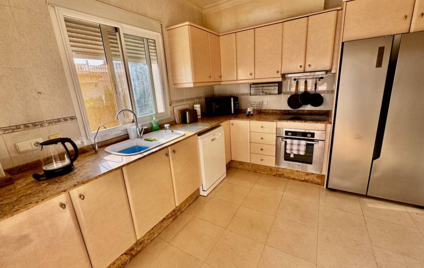 Sale - Villa - Benferri