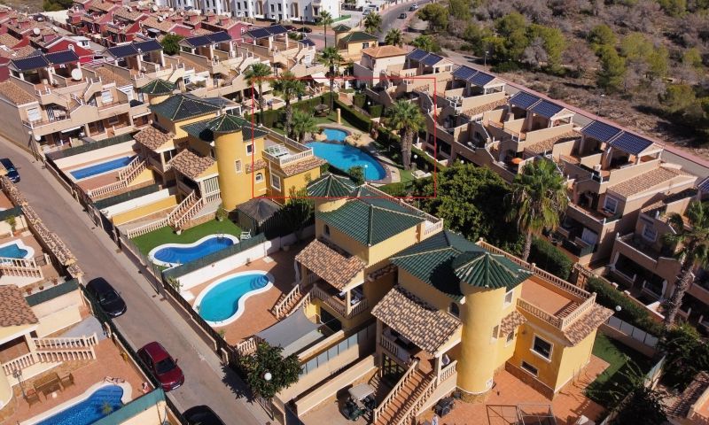 Sale - Villa - Villamartin