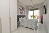 Sale - Villa - Villamartin