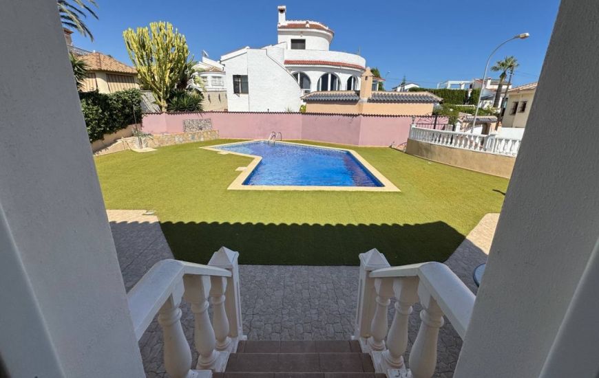 Sale - Villa - Ciudad Quesada