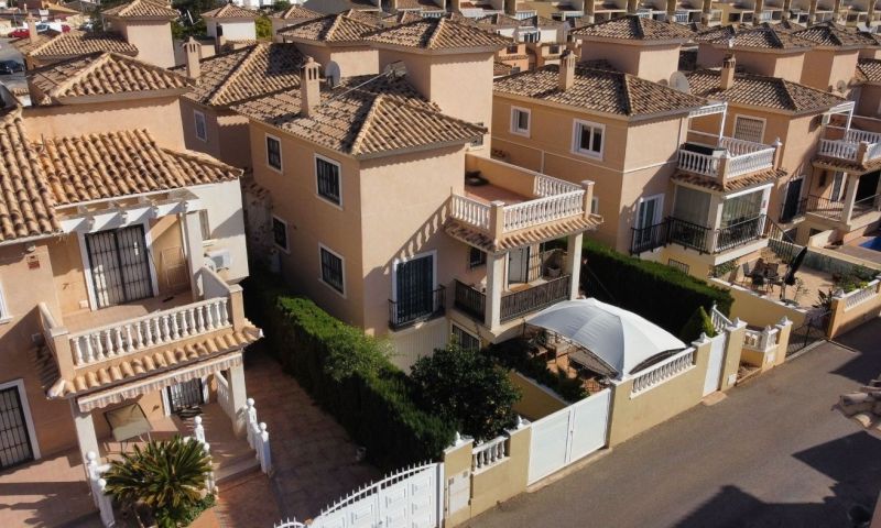 Sale - Villa - Orihuela Costa