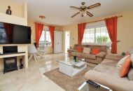 Sale - Villa - Villamartin