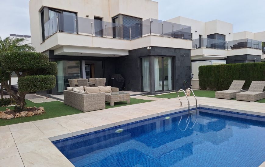 Sale - Villa - Guardamar del Segura