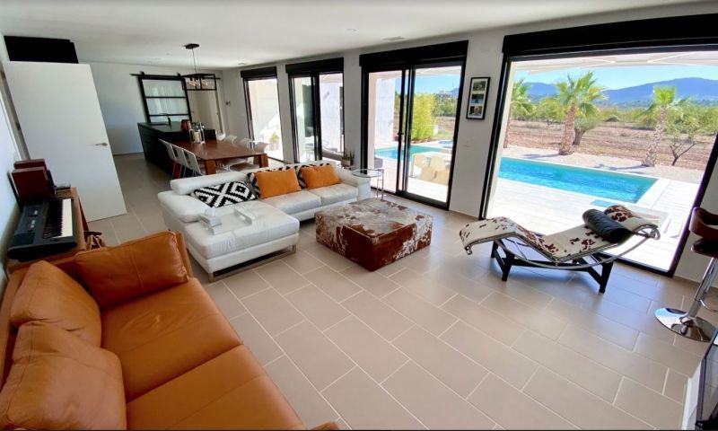 Sale - Villa - Hondón de las Nieves