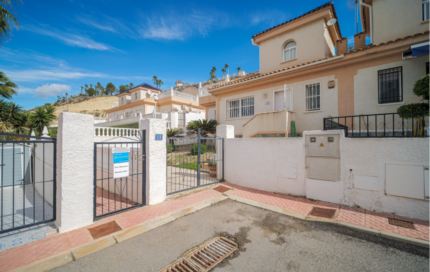 Sale - Half Vrijstaand Huis - Ciudad Quesada