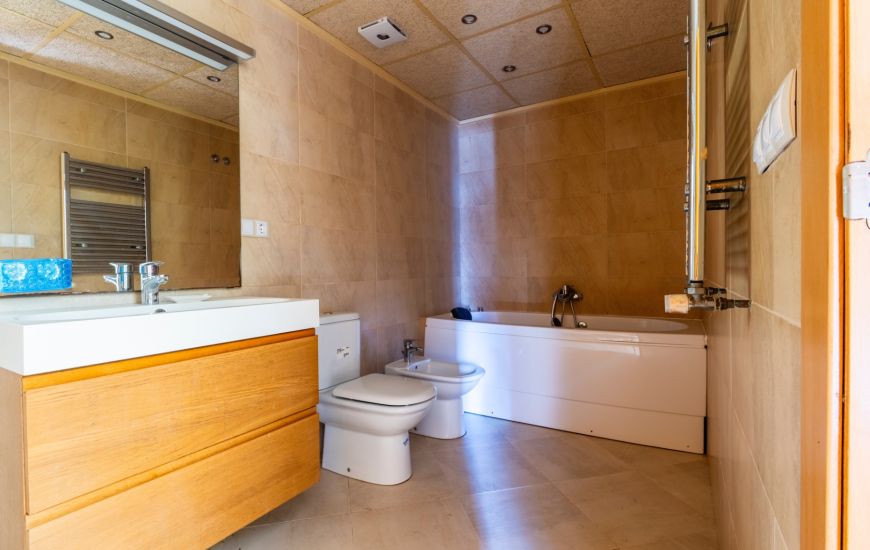 Sale - Villa - Villamartin