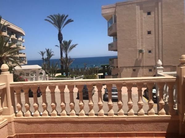 Sale - Villa - Mil Palmerales - Mil Palmeras