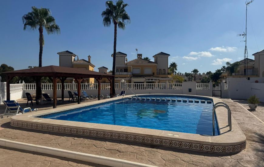 Sale - Villa - Algorfa