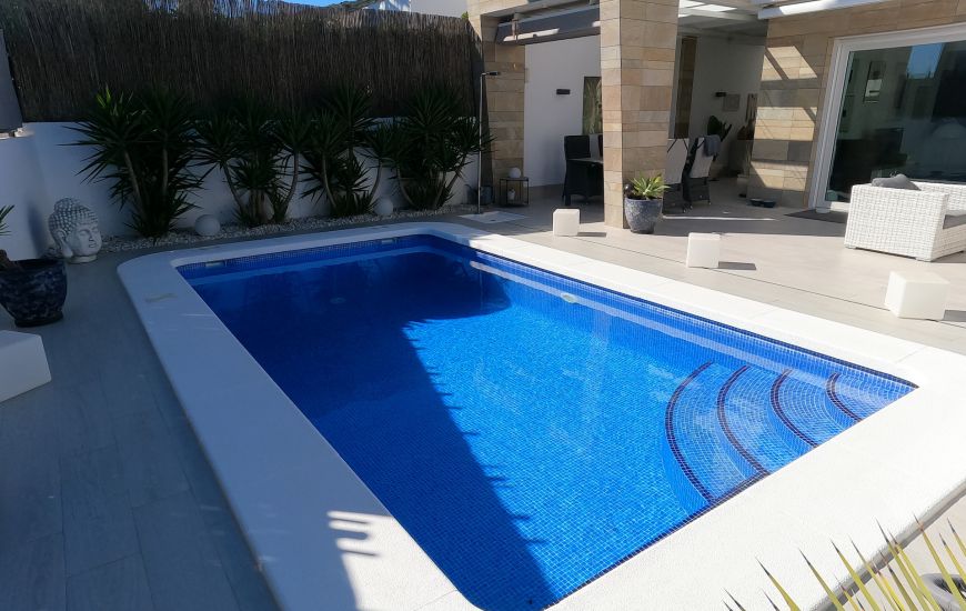 Sale - Villa - Algorfa