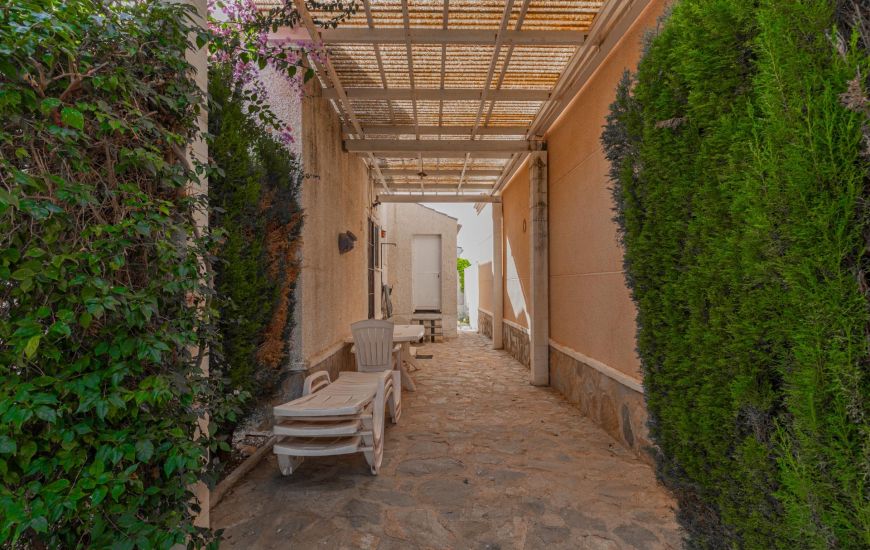 Sale - Villa - Torrevieja