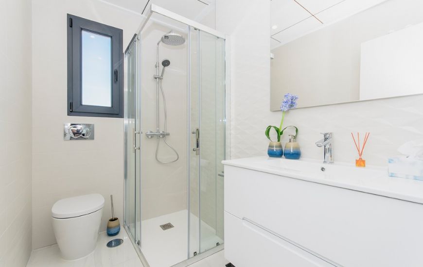 Nueva construcción  - Villa - Entre Naranjos